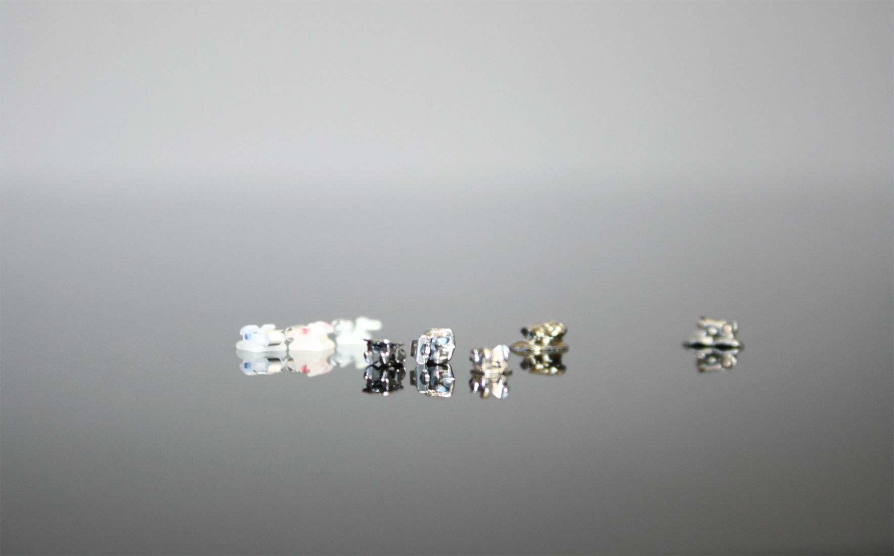 Keramik- und Metallbrackets Keramik- und Metallbrackets